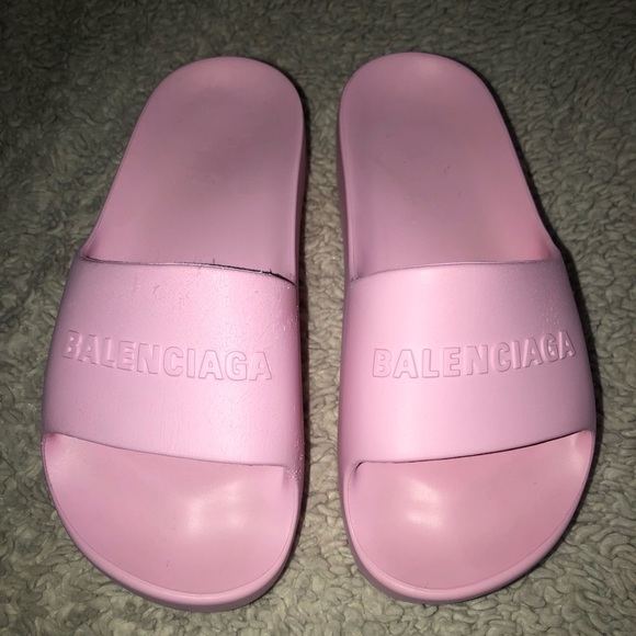 Balenciaga - Picture 2 of 13